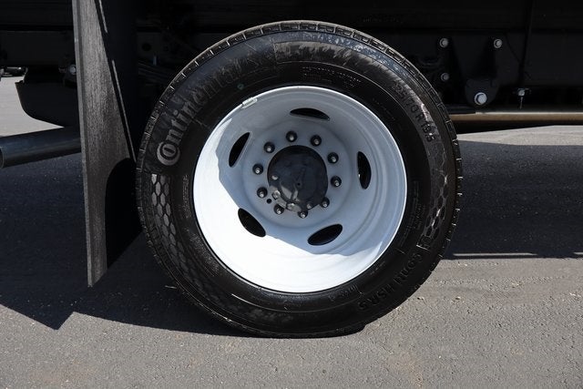 2025 Ford F-550SD XL DRW w/16' Morgan ProStake Stake Body