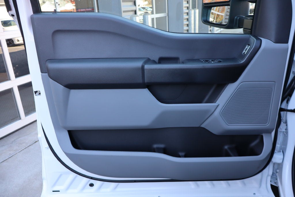 2027 Ford F-550SD XL DRW