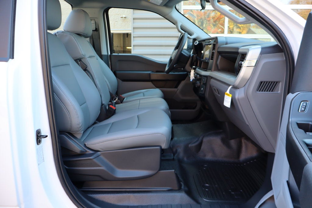 2027 Ford F-550SD XL DRW