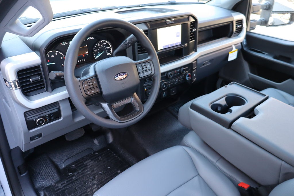 2027 Ford F-550SD XL DRW
