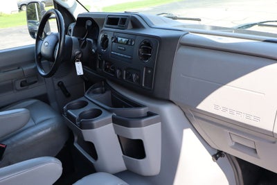 2018 Ford E-350SD Cutaway DRW w/19' Rockport Cargo Box
