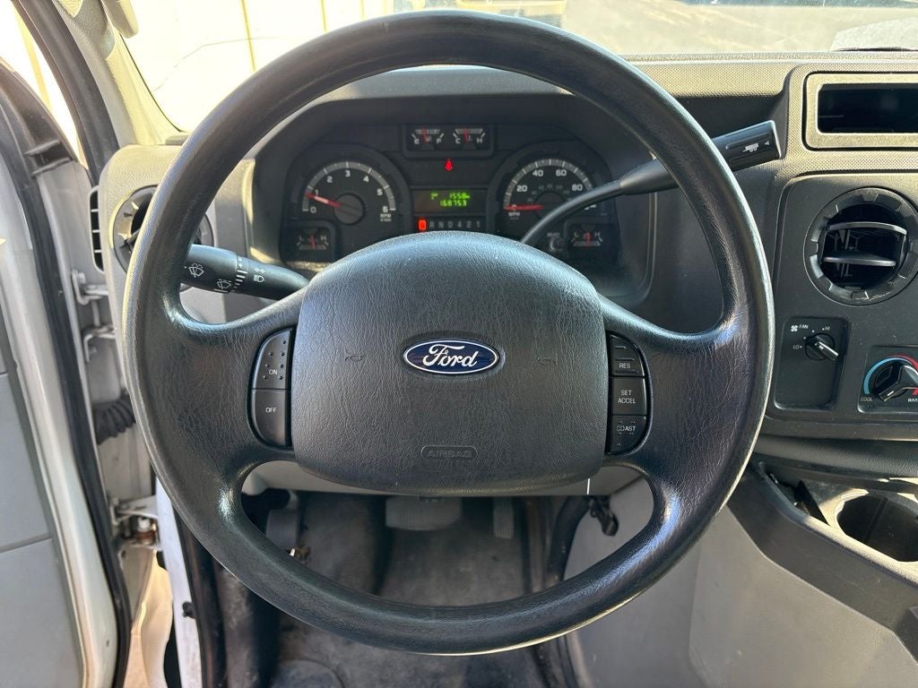 2018 Ford E-350SD Cutaway DRW w/Cargo Box