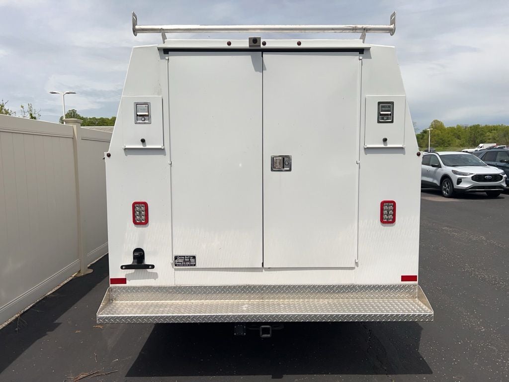 2024 Ford E-350SD Cutaway w/Reading Service Body