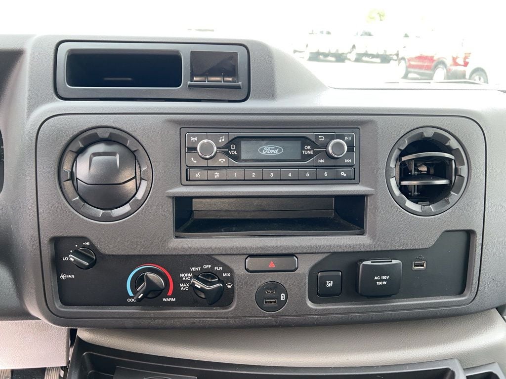 2024 Ford E-350SD Cutaway w/Reading Service Body
