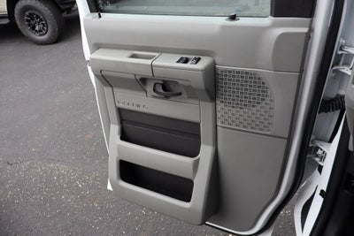 2024 Ford E-350SD Cutaway w/13' Supreme Refrigerator/Freezer Cargo Box