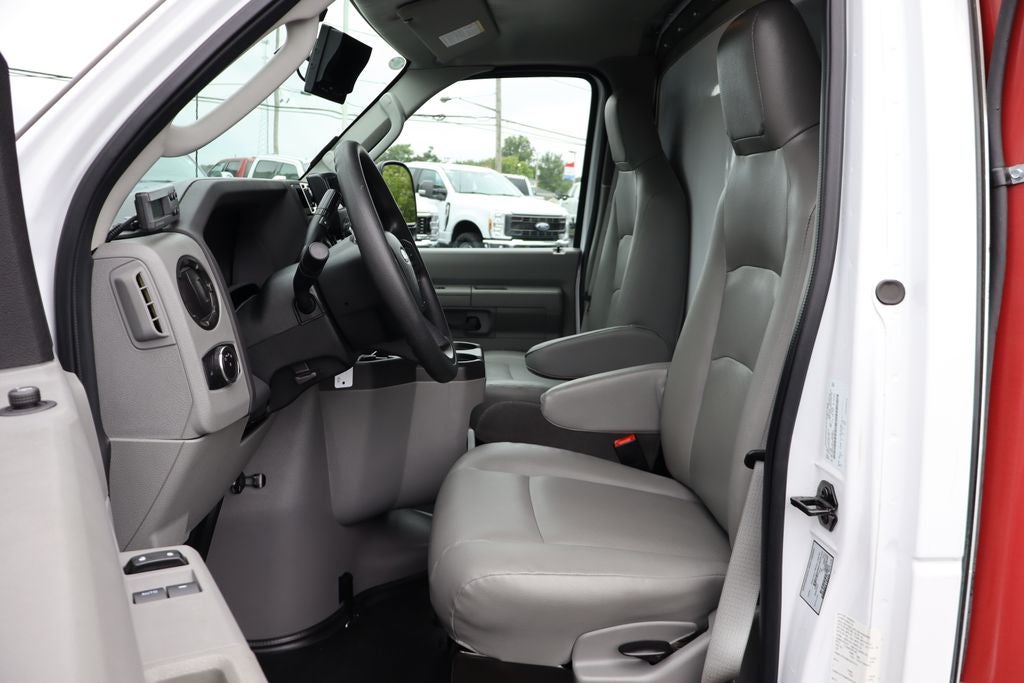 2024 Ford E-350SD Cutaway w/13' Supreme Refrigerator/Freezer Cargo Box