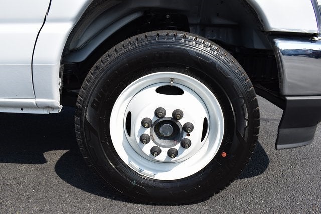 2025 Ford E-350SD Cutaway DRW w/12' Supreme Cargo Body