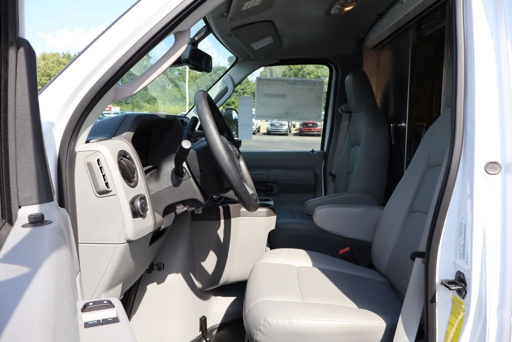 2026 Ford E-350SD Cutaway w/11' EBY Advance Service Body