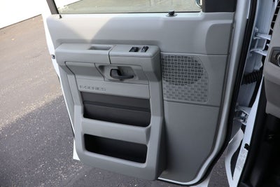 2026 Ford E-350SD Cutaway w/7' Reading Aluminum Classic Service Body