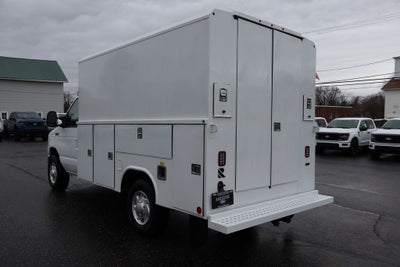 2026 Ford E-350SD Cutaway w/6.25' Reading Enclosed Service Body