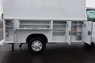 2026 Ford E-350SD Cutaway w/6.25' Reading Enclosed Service Body