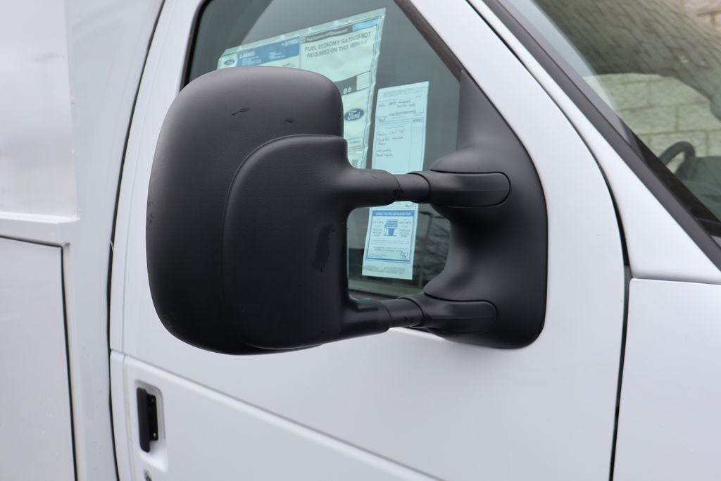 2026 Ford E-350SD Cutaway w/6.25' Reading Enclosed Service Body