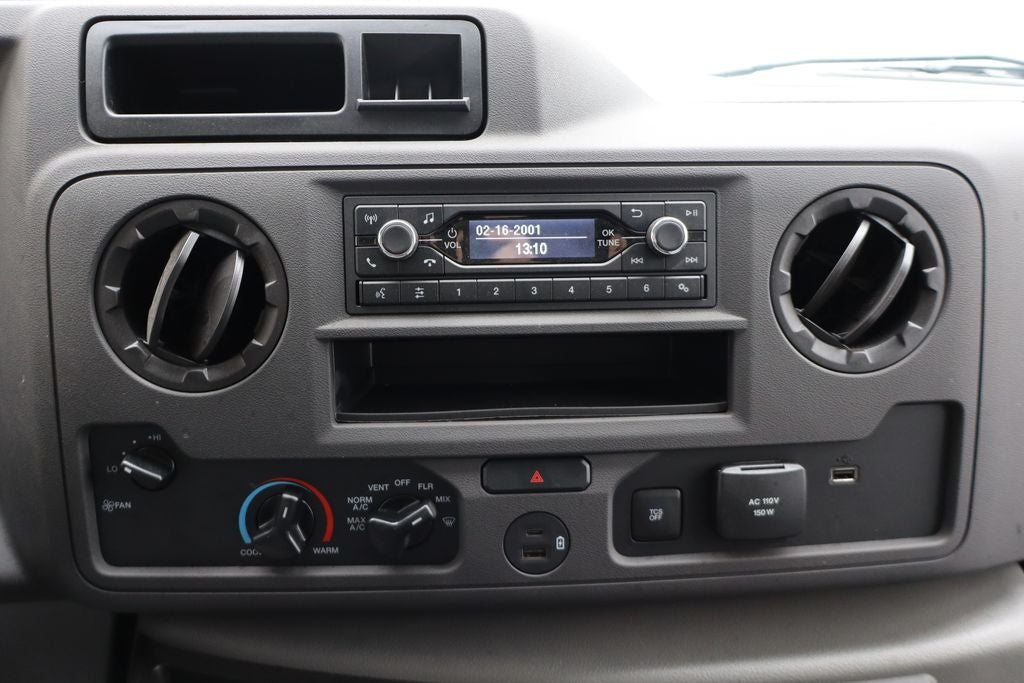 2026 Ford E-350SD Cutaway w/6.25' Reading Enclosed Service Body