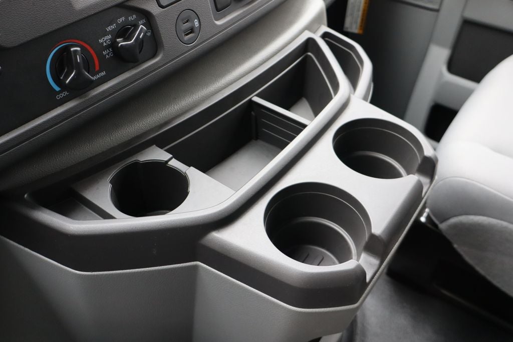 2026 Ford E-350SD Cutaway w/6.25' Reading Enclosed Service Body