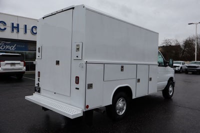 2026 Ford E-350SD Cutaway w/6.25' Reading Enclosed Service Body