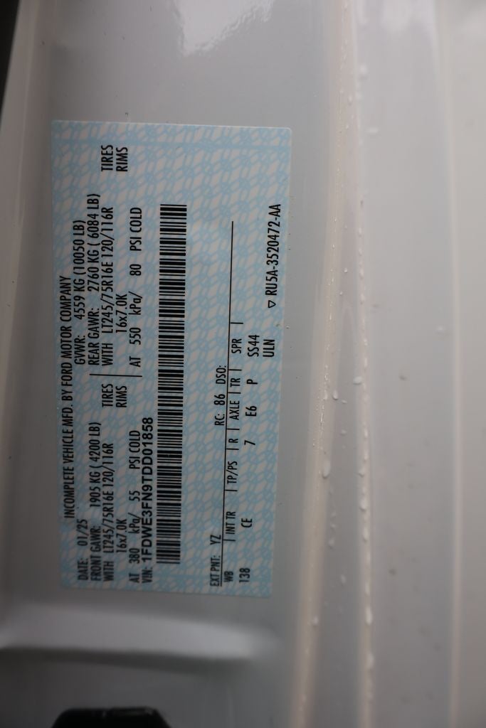 2026 Ford E-350SD Cutaway w/6.25' Reading Enclosed Service Body