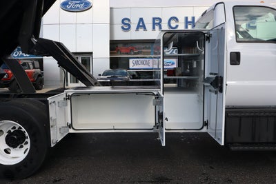 2027 Ford F-750SD DRW w/14' PTO Arbortech Chip Box