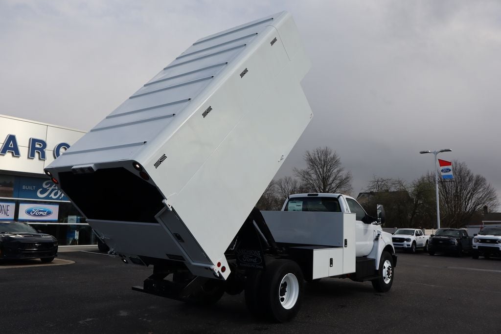 2027 Ford F-750SD DRW w/14' PTO Arbortech Chip Box