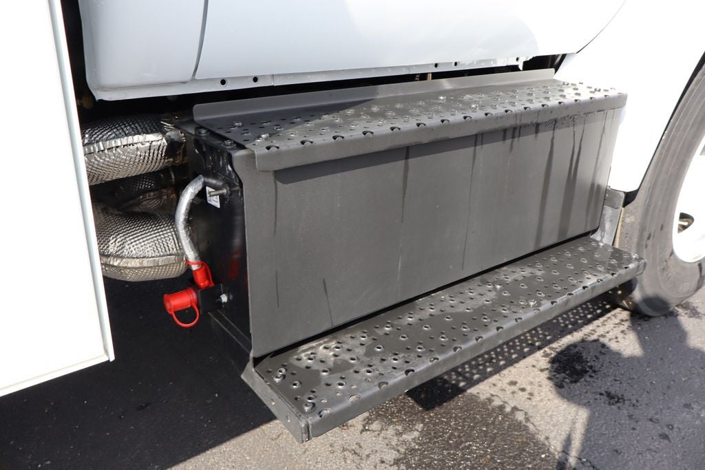 2027 Ford F-750SD DRW w/14' PTO Arbortech Chip Box