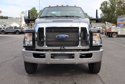 2027 Ford F-750SD DRW Chassis