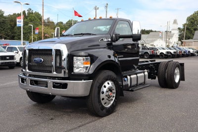 2027 Ford F-750SD DRW Chassis