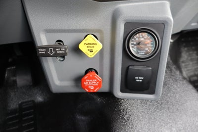 2027 Ford F-750SD DRW Chassis