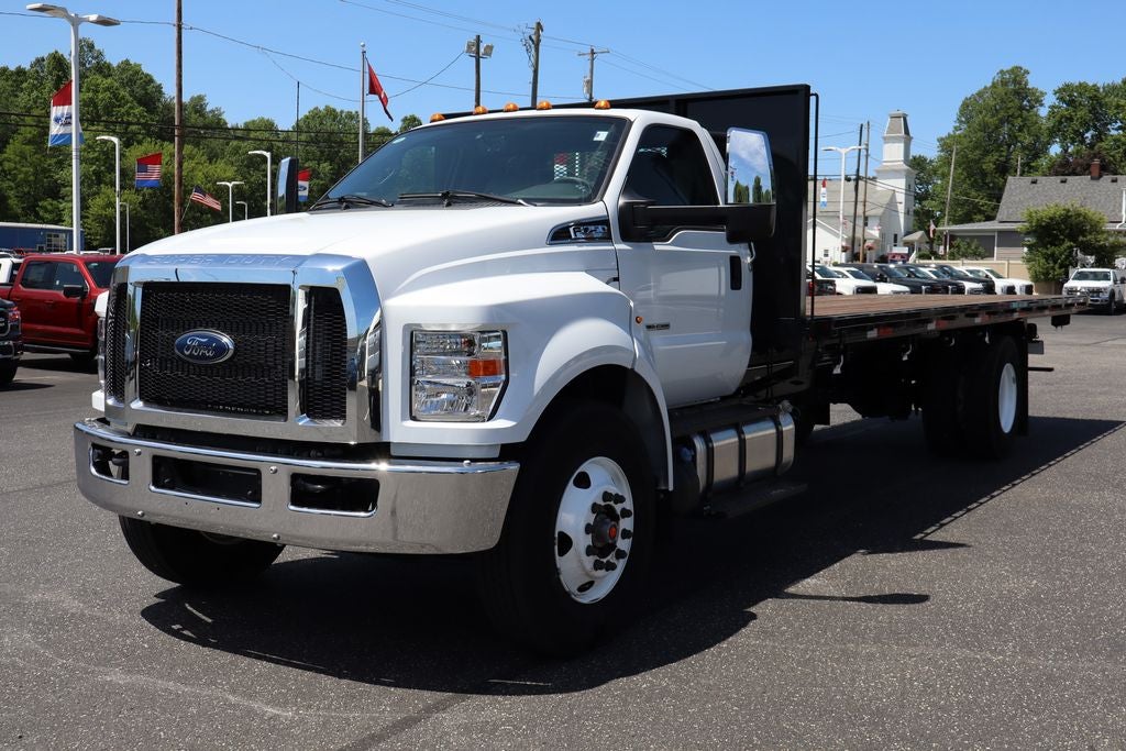 2026 Ford F-750SD DRW w/26' Cross Platform Body