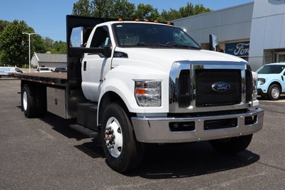 2026 Ford F-750SD DRW w/26' Cross Platform Body
