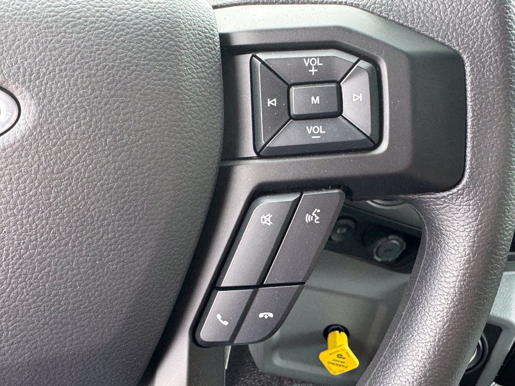 2027 Ford F-750SD Base DRW