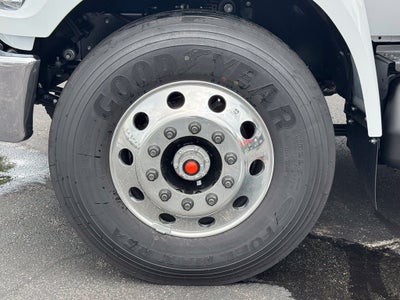 2027 Ford F-750SD Base DRW