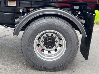 2027 Ford F-750SD Base DRW
