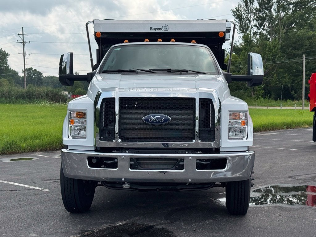 2027 Ford F-750SD Base DRW