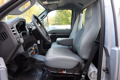 2027 Ford F-750SD Chassis DRW