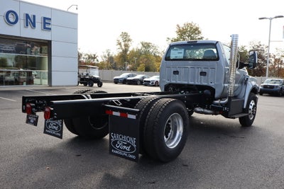 2027 Ford F-750SD Chassis DRW