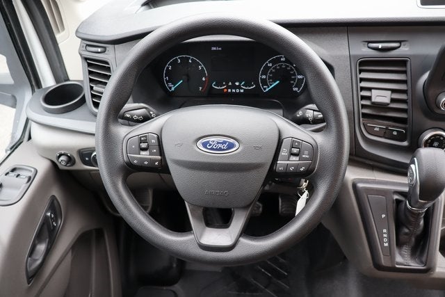 2025 Ford Transit-350 HD LR DRW Cutaway w/17' Aero Cell Cargo Body