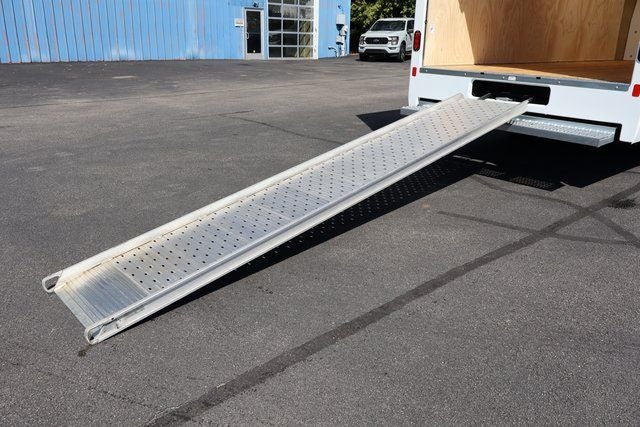 2025 Ford Transit-350 HD LR w/17' Unicell Aerocell Body