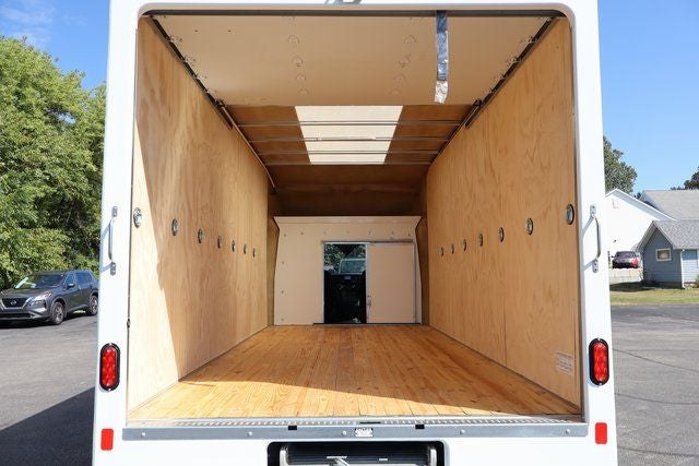 2025 Ford Transit-350 HD LR w/17' Unicell Aerocell Body