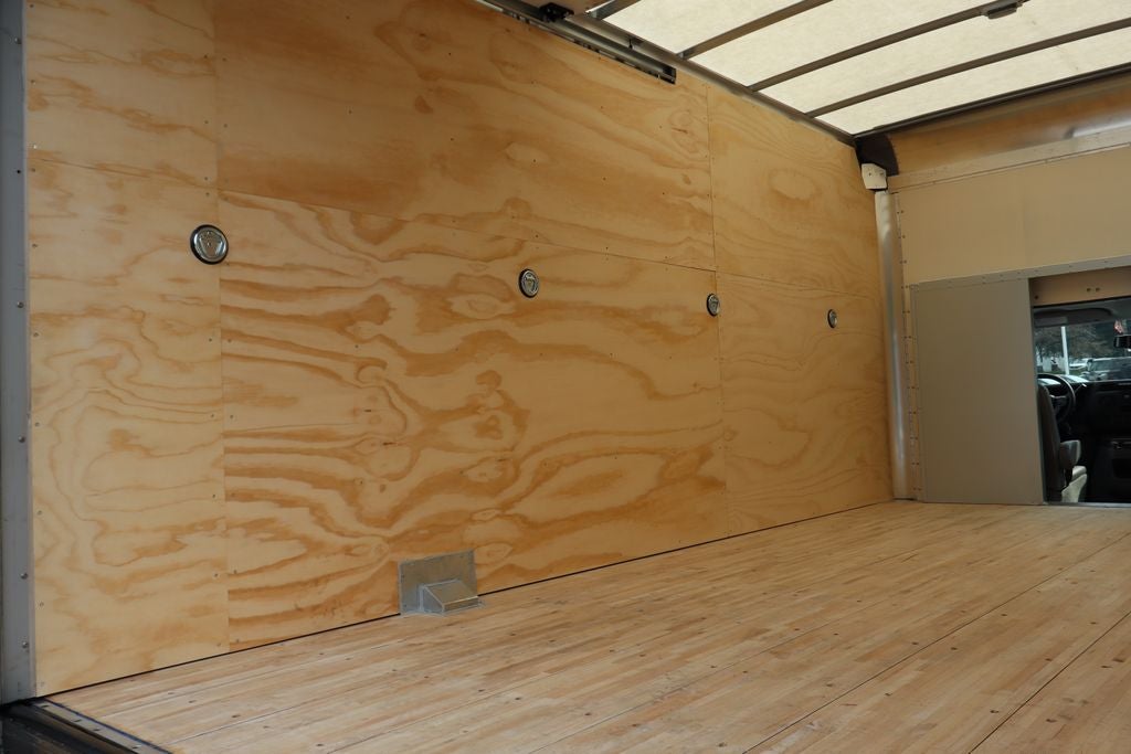 2027 Ford E-450SD Cutaway DRW w/16' Morgan Cargo Box