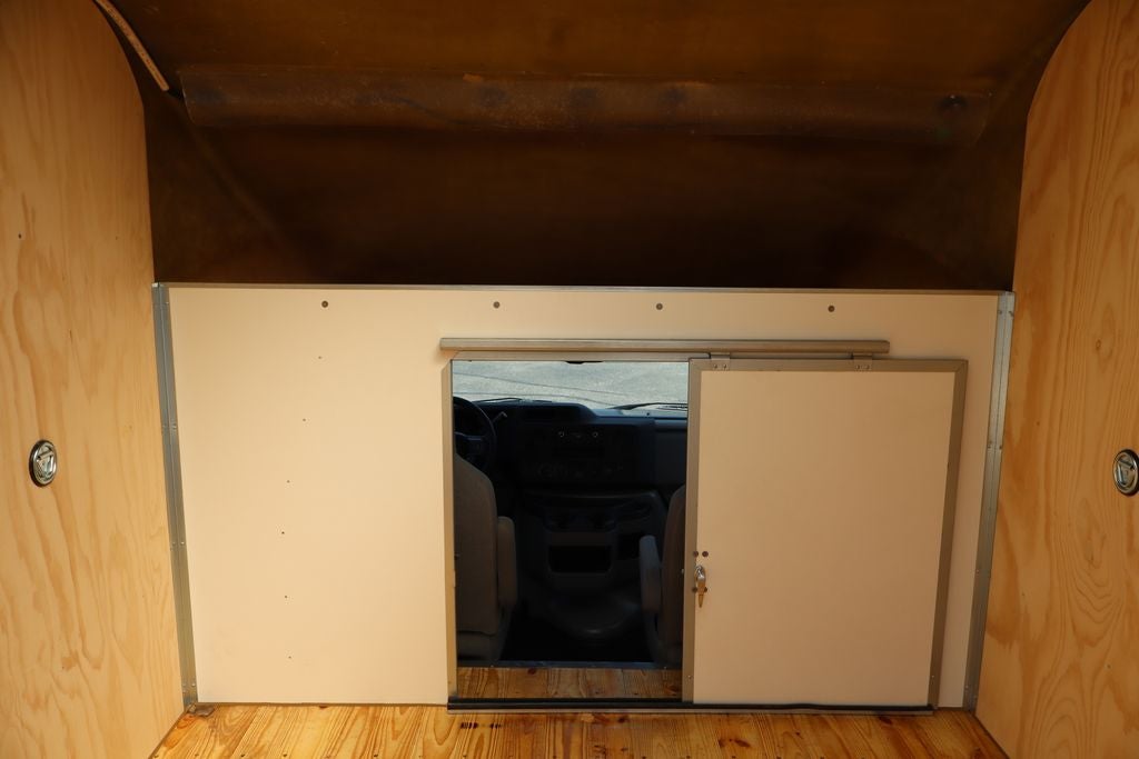 2027 Ford E-450SD Cutaway DRW w/16' Unicell Cargo Box