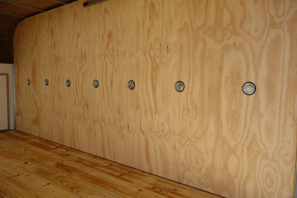 2027 Ford E-450SD Cutaway DRW w/16' Unicell Cargo Box