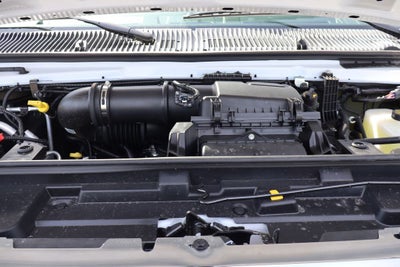 2027 Ford E-450SD Cutaway DRW w/16' Unicell Cargo Box