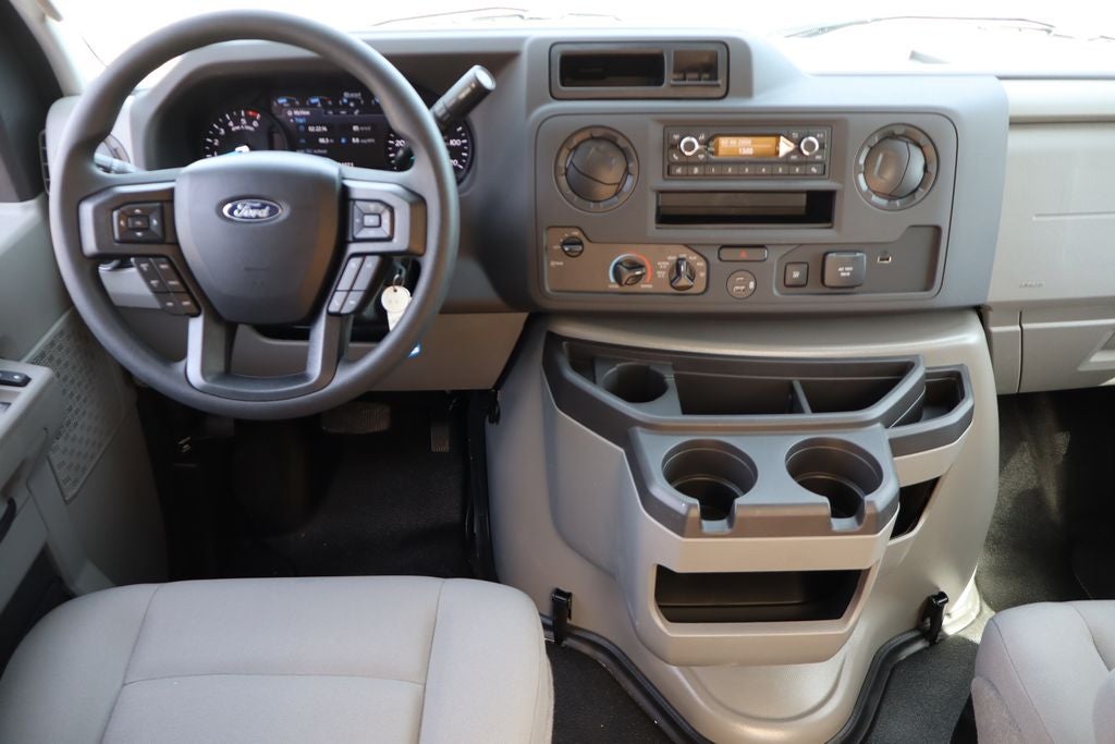 2027 Ford E-450SD Cutaway DRW w/16' Unicell Cargo Box