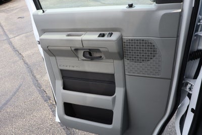 2027 Ford E-450SD Cutaway DRW w/16' Morgan Cargo Box