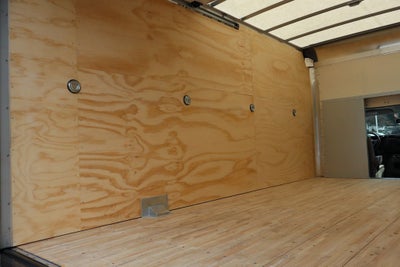 2027 Ford E-450SD Cutaway DRW w/16' Morgan Cargo Box