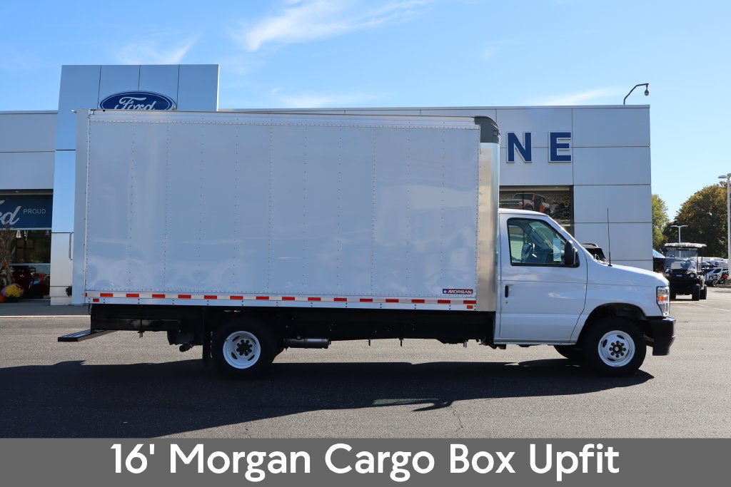2026 Ford E-450SD Cutaway DRW w/16' Morgan Cargo Box