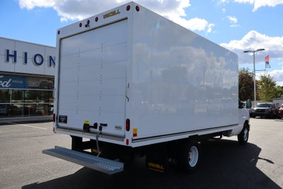 2027 Ford E-450SD Cutaway DRW w/16' Unicell Cargo Box