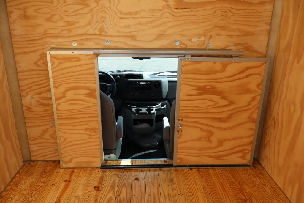 2027 Ford E-450SD Cutaway DRW w/16' Unicell Cargo Box