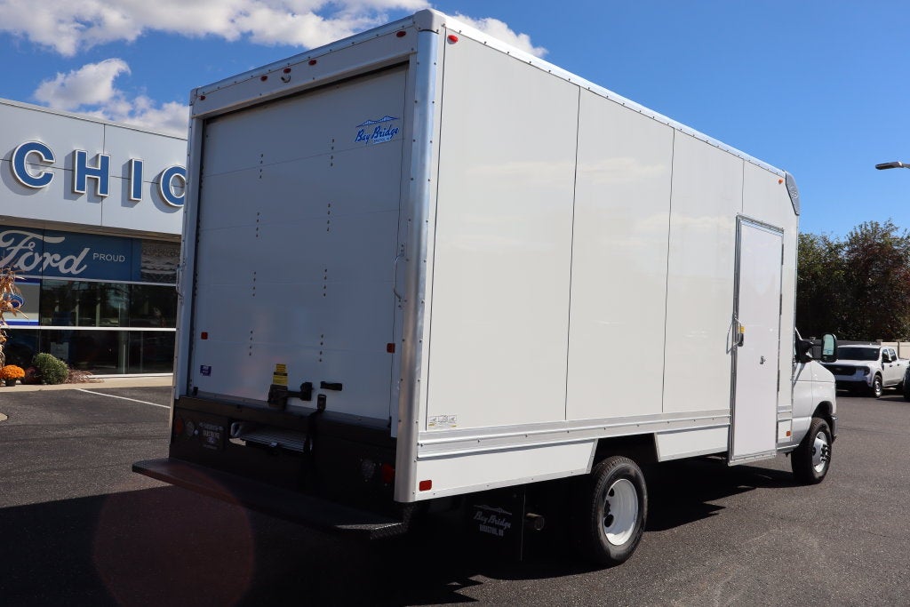 2027 Ford E-450SD Cutaway DRW w/16' Bay Bridge Cargo Box