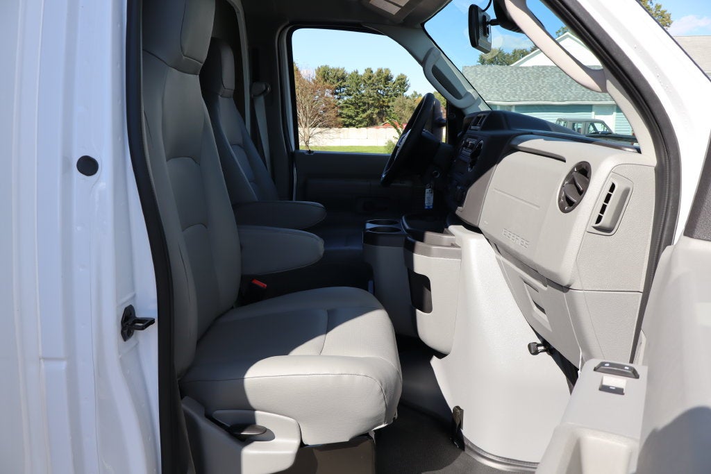 2027 Ford E-450SD Cutaway DRW w/16' Bay Bridge Cargo Box