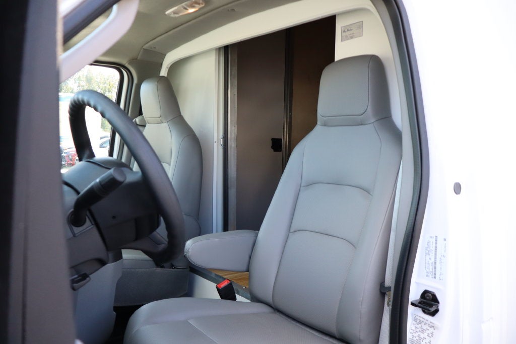 2027 Ford E-450SD Cutaway DRW w/16' Bay Bridge Cargo Box